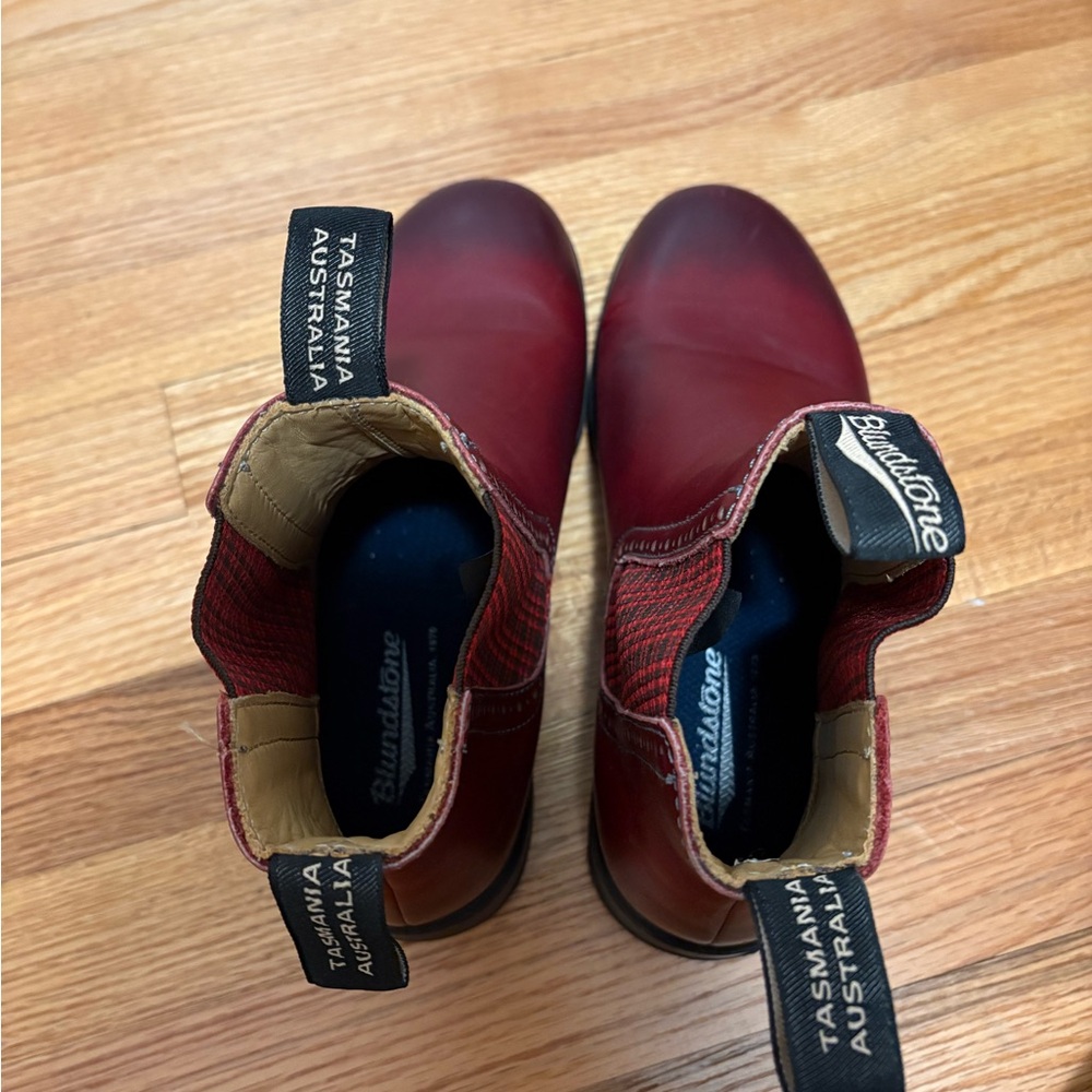 Blundstone Red Chelsea Boots - Picture 5 of 8